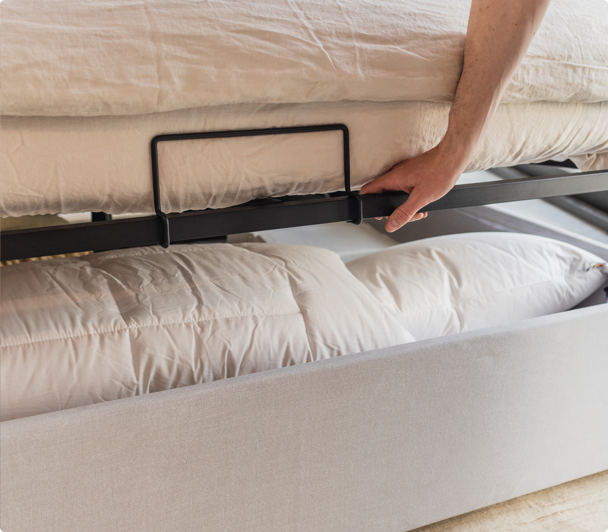 Storage bed - cape light gray 