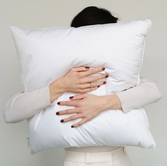 The Hiboo Firm Pillow 